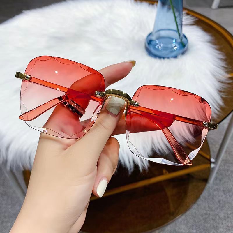 Rimless Square Sunglasses For Women - Image 3