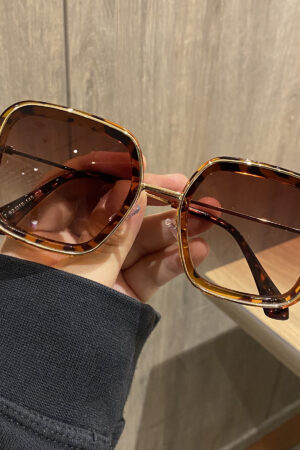 Retro Big Frame Square Brown Sunglasses For Women