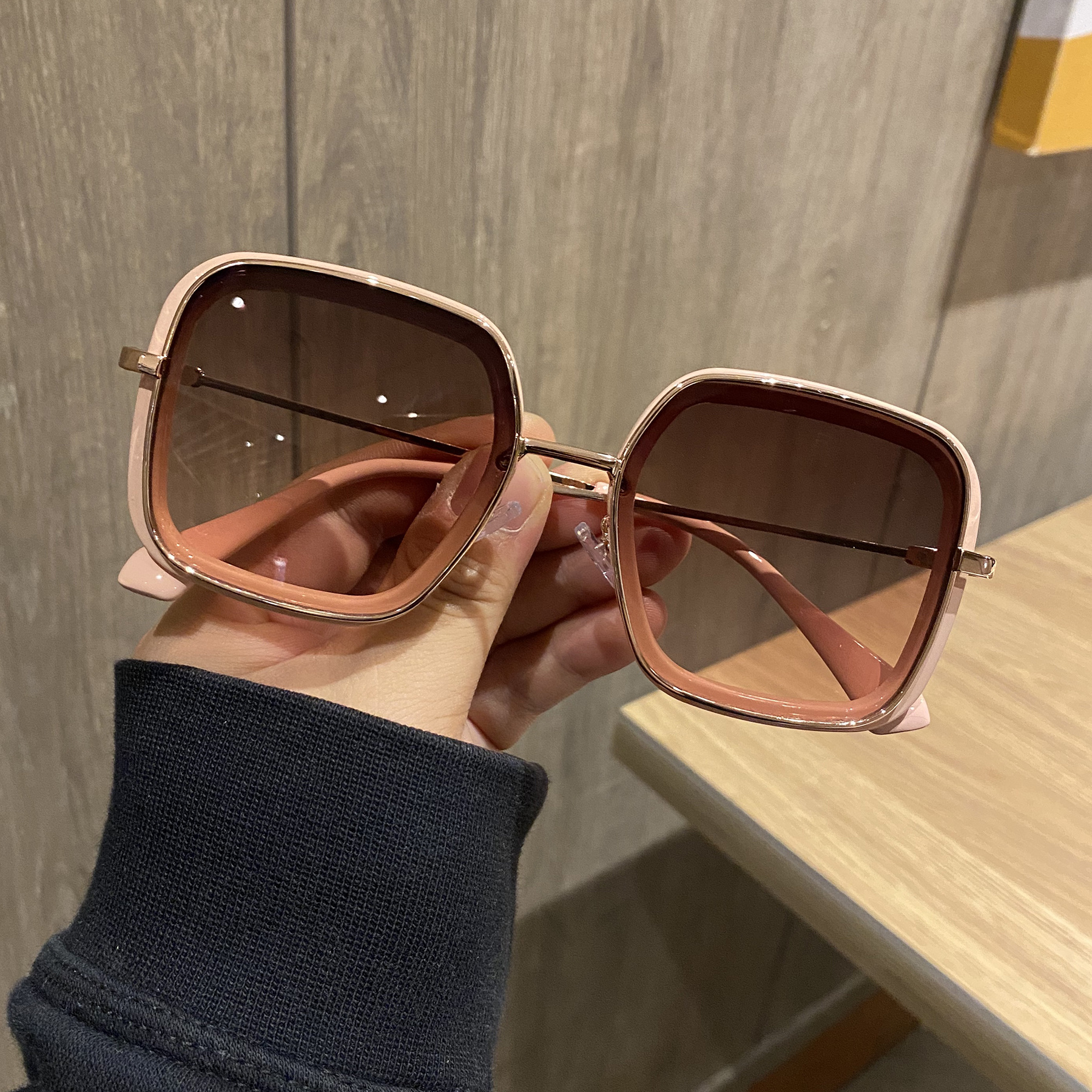 Retro Big Frame Square Brown Sunglasses For Women - Image 7