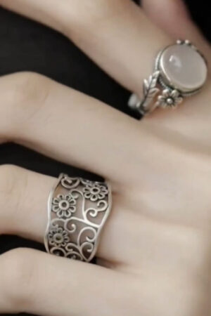 Chinese-style Flower-shaped Thoughtful And Intimate White Moonlight Flower Ring