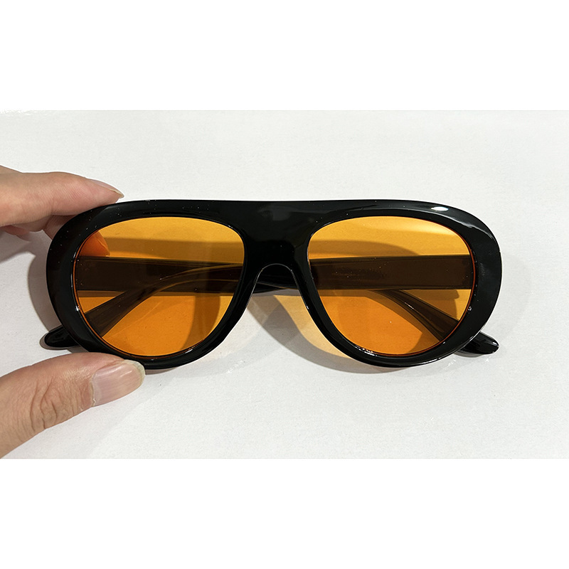 Small Frame Frog-style Sunglasses For Women - Image 5